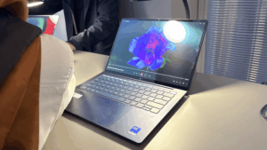 Laptop Bisnis 0,99 kg dengan Daya Tahan 26 Jam, ASUS ExpertBook Ultra Cocok untuk Profesional Mobile